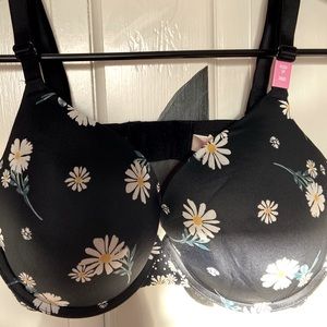 ⚠️LAST CHANCE⚠️ PINK🌸💕 NWT 36D Floral Black Bra